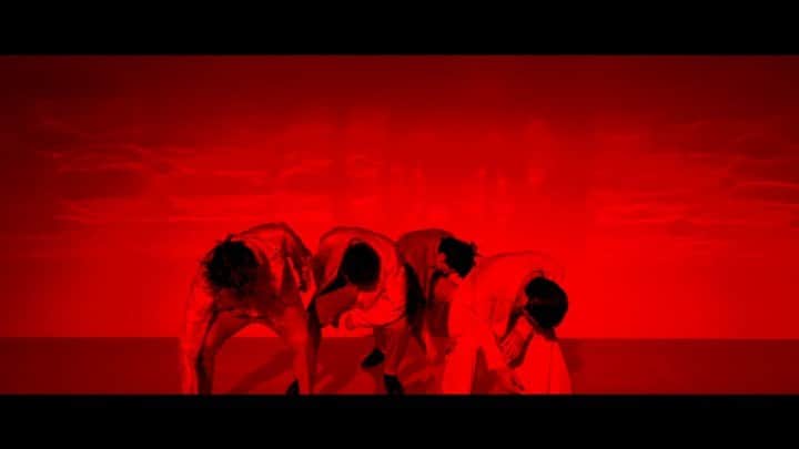 のインスタグラム：「昨日から公開されています！ "Oh s**t!! feat. SKY-HI" シッキンの内側に隠れている毒を @skyhidaka が作ってくれたカッコよくて面白い最高の音楽に乗せてお届けしてます！🤬👍 悪いシッキン、遊び心を添えて。  @stkgz_official のYouTubeで是非！！！！🔥 ヤケドするなよ😎」