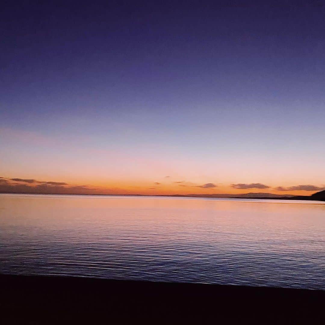 はなざわあさこさんのインスタグラム写真 - (はなざわあさこInstagram)「お休みなさい♡ #ishigaki_island #ishigaki #okinawa #石垣島 #沖縄 #夕日 #sunsetisland #sunset #おやすみなさい #beautifulview #beachlife」11月29日 1時35分 - asakohanazawa