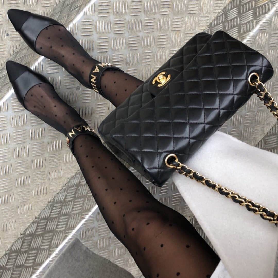 GILTのインスタグラム：「Is #Chanel on your wish list this year? Silly question, of course it is. Photo by: @mrs_thatmountain.」