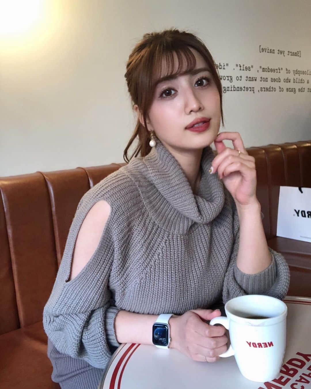 御子柴かなさんのインスタグラム写真 - (御子柴かなInstagram)「最近毎日コーヒー飲んでる☕️🥺」11月29日 2時00分 - kanakana2510