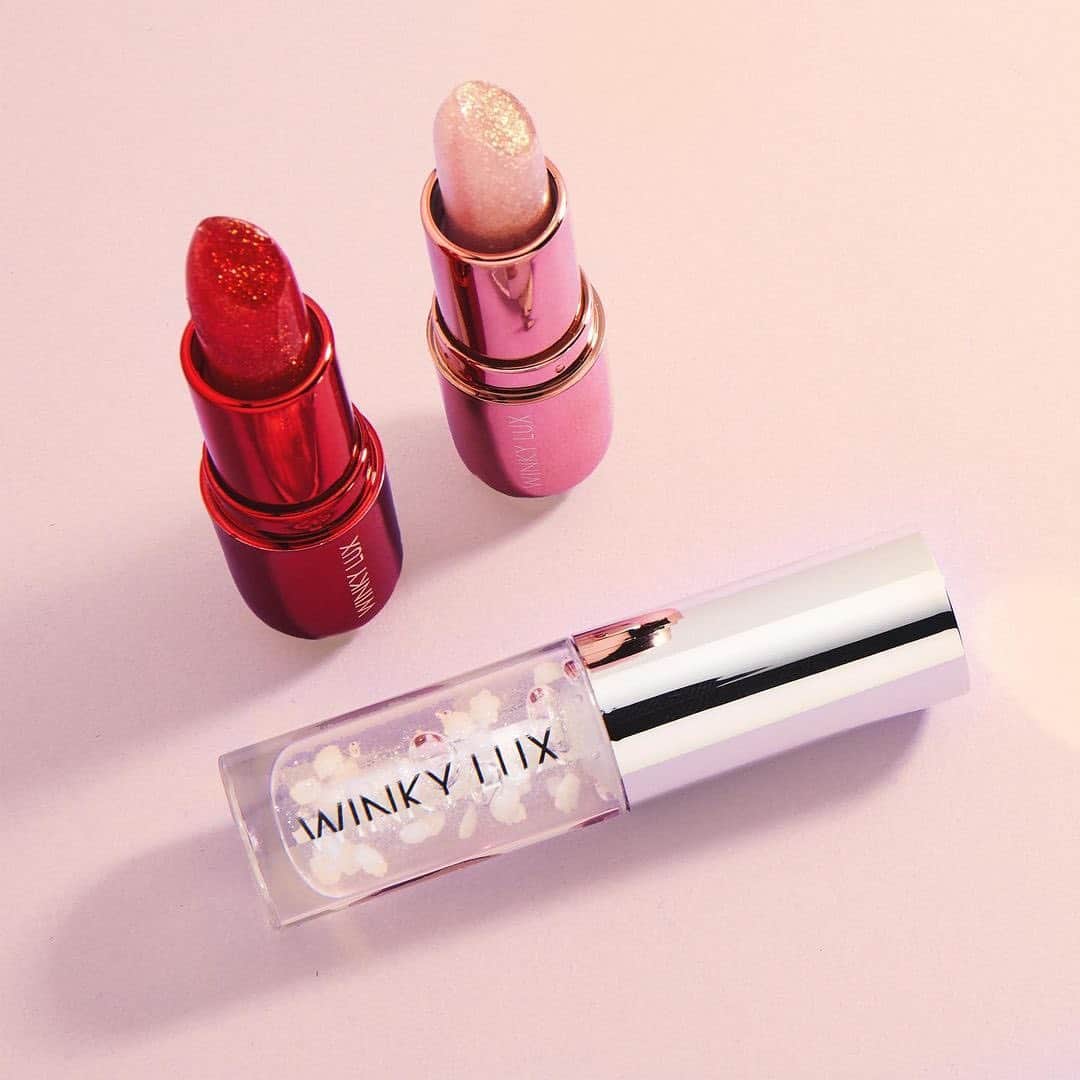 Target Styleのインスタグラム：「LIMITED EDITION! ❄️ Sleigh the lip game with @winky_lux NEW Glimmer Balms and Snowflake Lip Oil.   The vegan balms use pH-transforming technology that goes on clear and develops into the perfect shade of pink!」