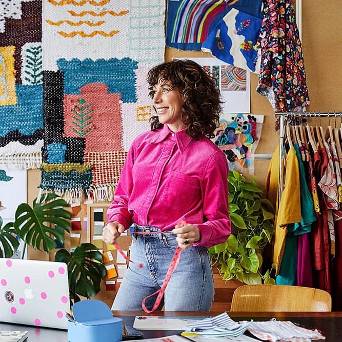 Fashion Weekのインスタグラム：「Meet the game-changers nominated for the 2020 #AustralianFashionLaurate for change and innovation: ⁠⠀ 💫  @gormanclothing, known for its fun take on women’s clothing, has continued to highlight and showcase the work of Australian Indigenous artists through brand collaborations. ⁠⠀ 💫  @fella_hamilton was founded in 1969 with a collection of terry toweling dresses and accessories. In 2020, the family operated label founded Fella Healthwear, creating Personal Protective Equipment (PPE) for hospitals, aged care facilities, front line health care and industry workers in response to the global pandemic.⁠⠀ 💫  @showroom_x__ is a digital platform dedicated to showcasing the best of the Australian spirit through luxury fashion, wellness, bespoke art and design. ⁠⠀ 💫  @nobodydenim founded in 1999 the brand is committed to ethical manufacturing principles offering a unique vision of responsible design. In response to the COVID-19 pandemic, Nobody Denim repurposed their sewing facility to produce scrubs for frontline responders, and masks for government entities including aged-care facilities, healthcare workers and schools.⁠⠀ ⁠⠀ Images c/o @ausfashionweek. Winners of the 2020 #AustralianFashionLaurete will be announced on December 1 on @ausfashionweek.」