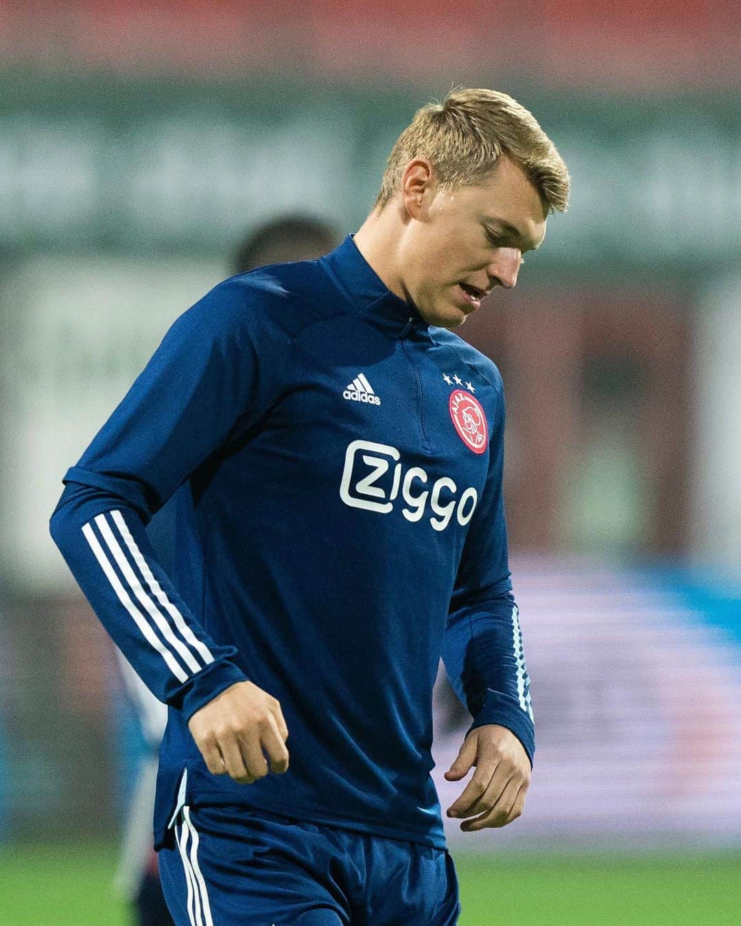 アヤックス・アムステルダムさんのインスタグラム写真 - (アヤックス・アムステルダムInstagram)「Any predictions for FC Emmen - Ajax ❓ #emmaja」11月29日 2時36分 - afcajax