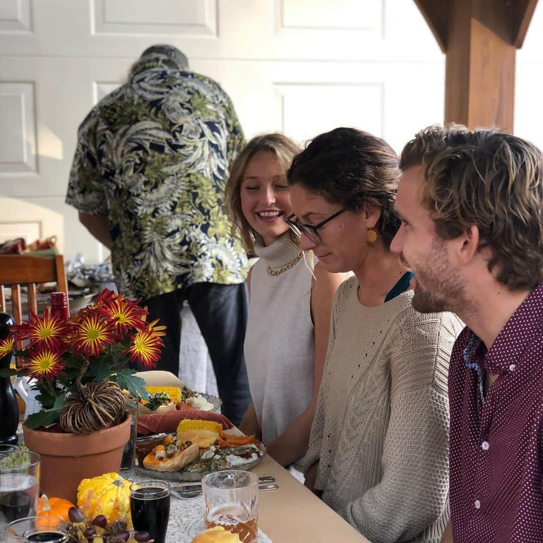 コートニー・コンローグさんのインスタグラム写真 - (コートニー・コンローグInstagram)「Thanksgiving joy! Loved sharing it with my family」11月29日 4時51分 - courtneyconlogue