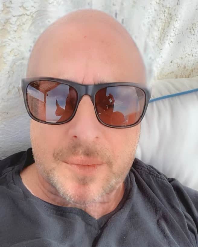 ボブ・サゲットのインスタグラム：「#pitbull #confidence #selflove #nofilter」