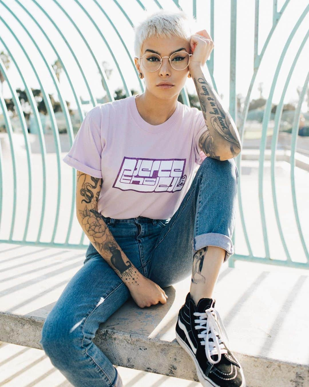 ピアス・ザ・ヴェイルのインスタグラム：「✨Sparkle Motion Tee✨available now plus 25-65% off old styles now through Cyber Monday 💜✨💜✨  Model: @alexisjelenich  Photo: @celinakenyon」