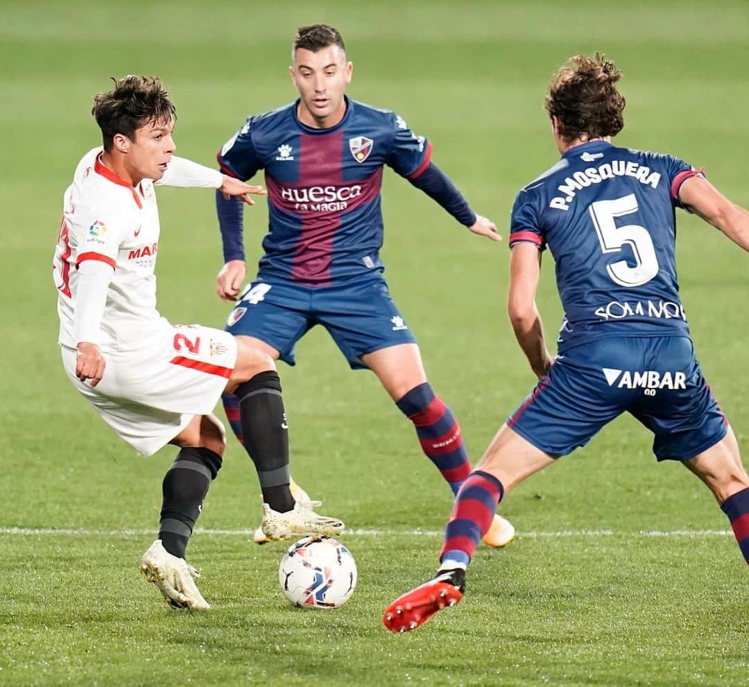 オリベル・トーレスのインスタグラム：「Grande equipo, +3 en un campo muy complicado!! Seguimos💪🏼」