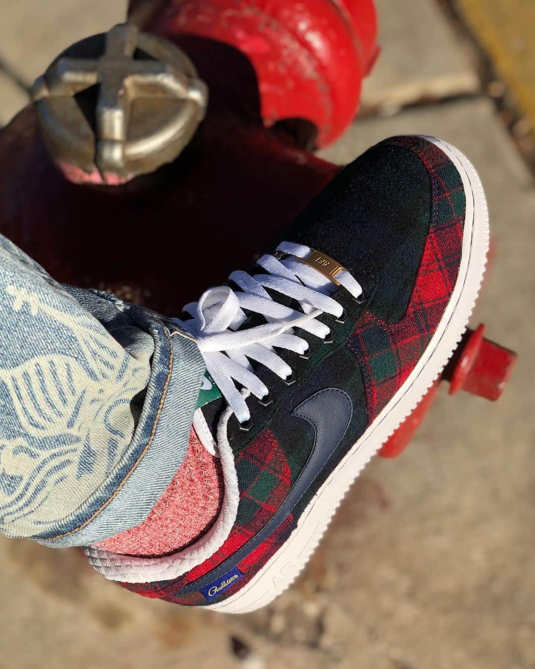 Mr. Tyさんのインスタグラム写真 - (Mr. TyInstagram)「#todayskicks 2015 @pendletonwm AF1 “XMas” ID. Making their yearly appearance which typically occurs between Nov. 27th and Dec. 24th 😂.  #ijustlikeshoes #af1 #airforce1id #airforceone #af1gallery #teamaf1 #af1always #af1squad  #forcegang #myids #airforce1cartel #tysid #wiw #nikeidcreatives #af1id #ids #nikeid #MyNikeIDs #pendleton #complexkicks #soletoday #wdywt #nikebyyou #pendletonid #pendletonaf1」11月29日 5時52分 - regularolty