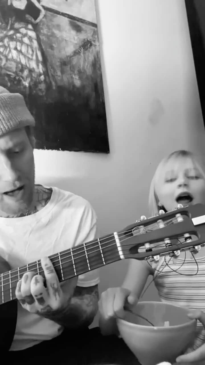 ルー・ティーズデールのインスタグラム：「Little trucker you don’t even know you’re born... (kids version) @tomandlux “Little Fucker” OUT NOW」