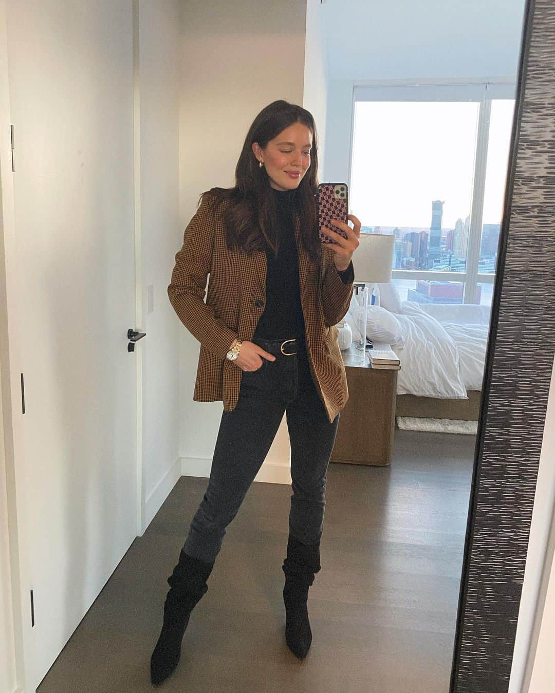 エミリー・DiDonatoさんのインスタグラム写真 - (エミリー・DiDonatoInstagram)「Date night but make it business casual 🤷🏻‍♀️ 💼」11月29日 6時38分 - emilydidonato