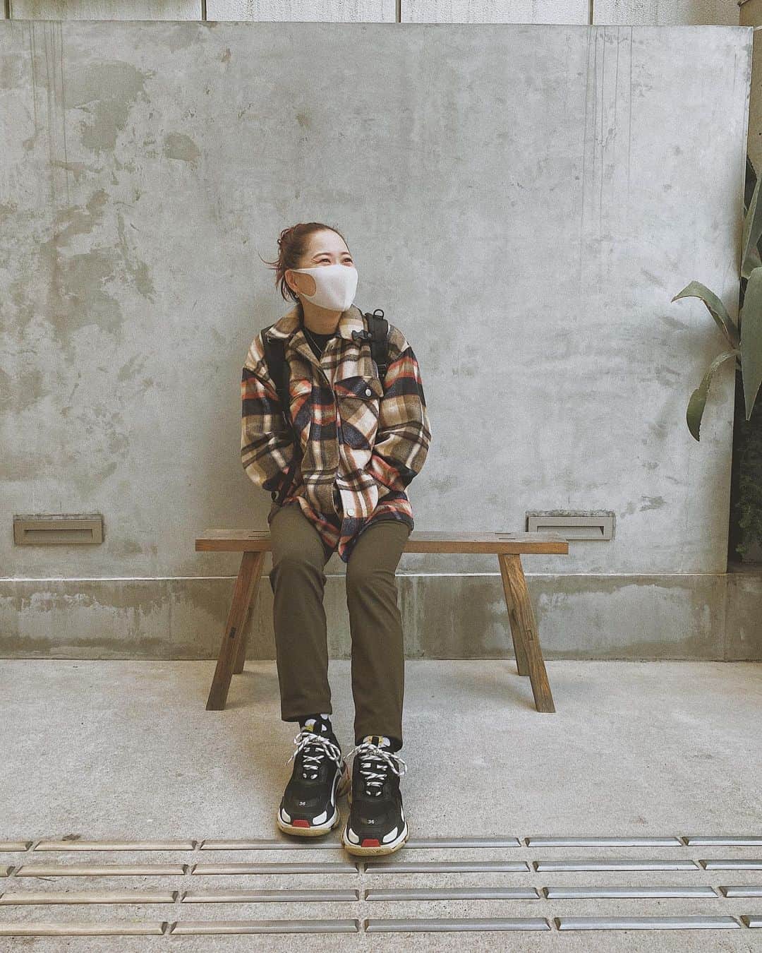 坂本朱里さんのインスタグラム写真 - (坂本朱里Instagram)「家族で京都でGoto🥸次の日仕事でも出発時間がいつもと一緒で◎。#tsugukyotosanjo」11月29日 8時26分 - ayari_shimi