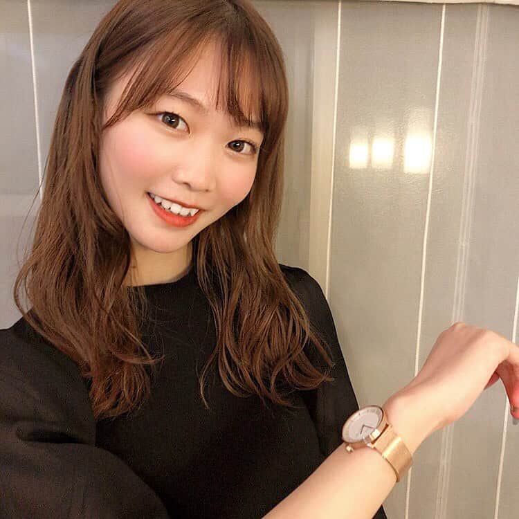齋藤佳穂のインスタグラム：「・ 12 月 1 日までの期間限定❄️  🛒 shop ／@nordgreenofficial   Philosopher :  Rose gold  35% OFF クーポン発行していただきました☁️  クーポンコード〔 kahomcr35 〕です♥️  シンプルデザインやからほんとに使いやすい♡  #nordgreen #nordgreenwatches #ノードグリーン   #時計 #腕時計 #時計好きな人と繋がりたい #時計好き #腕時計コーデ #腕時計好きな人と繋がりたい #腕時計くら部 #ラテコーデ #消えそうな色コーデ #淡色女子 #淡色コーデ #ブラウンコーデ #秋ネイル#watch #ブラックフライデー」