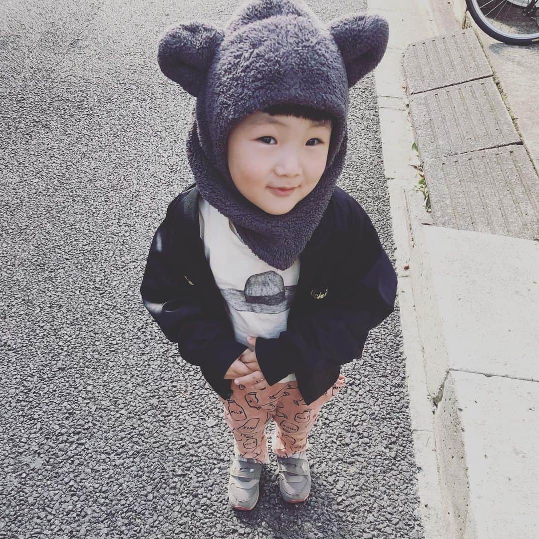 omatsuriccoのインスタグラム：「#今日のバザル 2020.11.29 ・ 久々の #タルクマ  まだまだ装着出来そうで安心した✨🧸 ・  #親バカ部 #kidsgram_tokyo #kidsgram_japan #ig_kids #kids_japan」