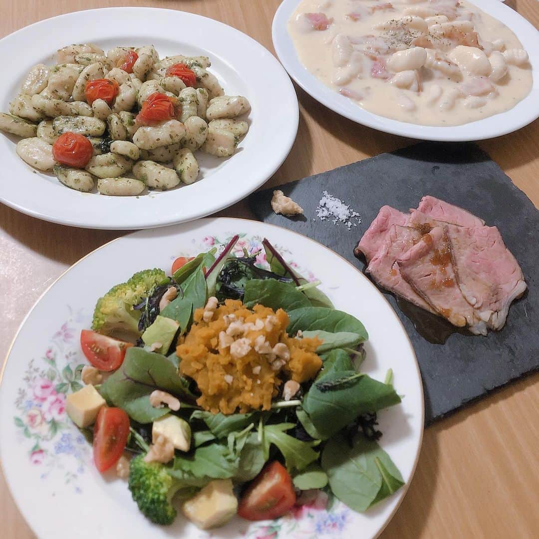 太田理恵のインスタグラム：「食洗機来たから張り切ってご飯作ったら作り過ぎた(o´･ω･)」
