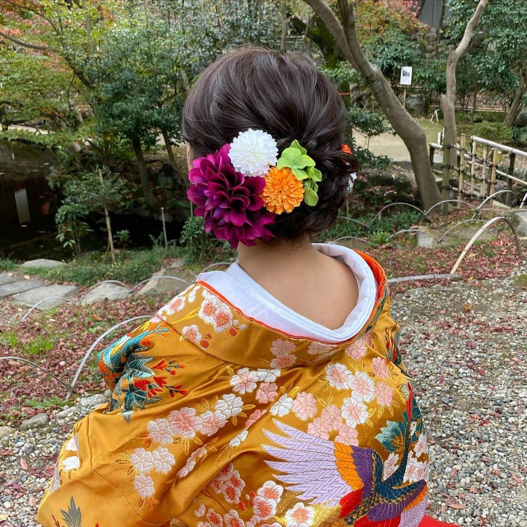 R.Y.K Vanilla Emuさんのインスタグラム写真 - (R.Y.K Vanilla EmuInstagram)「結婚式の前撮り  すっきりめのアップ  #ヘアメイク#ヘアアレンジ#結婚式#セットサロン #ヘアセット #アップスタイル #プレ花嫁 #フォトウェディング #前撮り #結婚式ヘア #ロケーション撮影#結婚式準備 #ヘアアクセサリー #お呼ばれヘア#着物ヘア#花嫁ヘアメイク#2020秋婚 #成人式ヘア#花嫁ヘア#成人式#振袖ヘア #花嫁ヘアスタイル #振袖#ブーケ#生花#ドライフラワー#髪飾り#結婚式前撮り#ウエディングヘア#出張ヘアメイク」11月29日 19時24分 - ryky0101