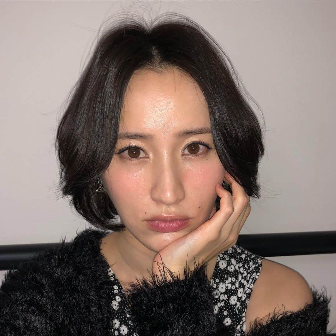 寒川綾奈のインスタグラム