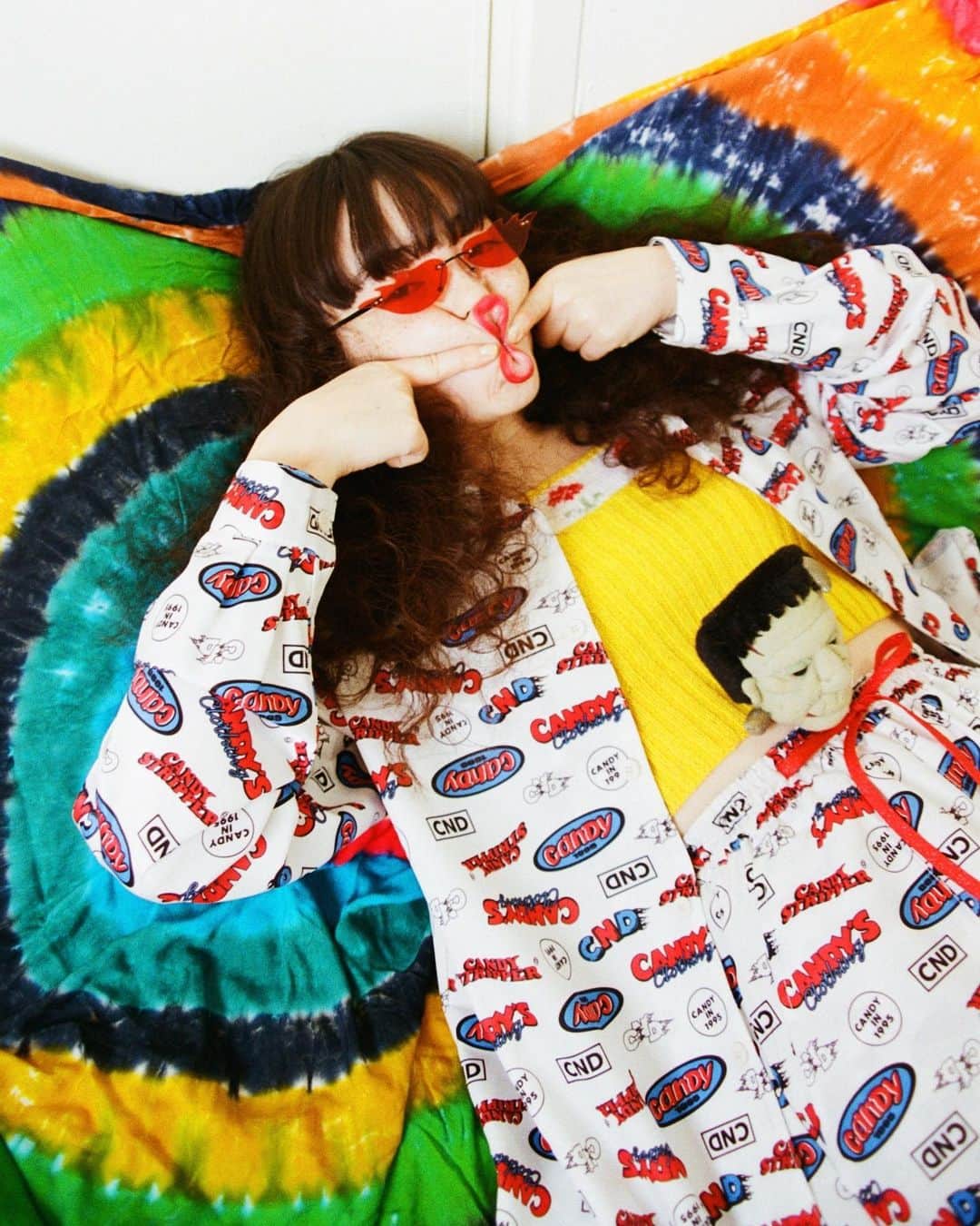 板橋よしえのインスタグラム：「. New Candy Stripper Magazine made with @sereeeenam   ::::::::::::::::::𝔾𝕚𝕣𝕝'𝕤 𝕘𝕒𝕫𝕖:::::::::::::::::: 🌈🌈🌈🌈🌈🌈🌈🌈🌈🌈🌈  #candystripper  #candystripper_magazine」
