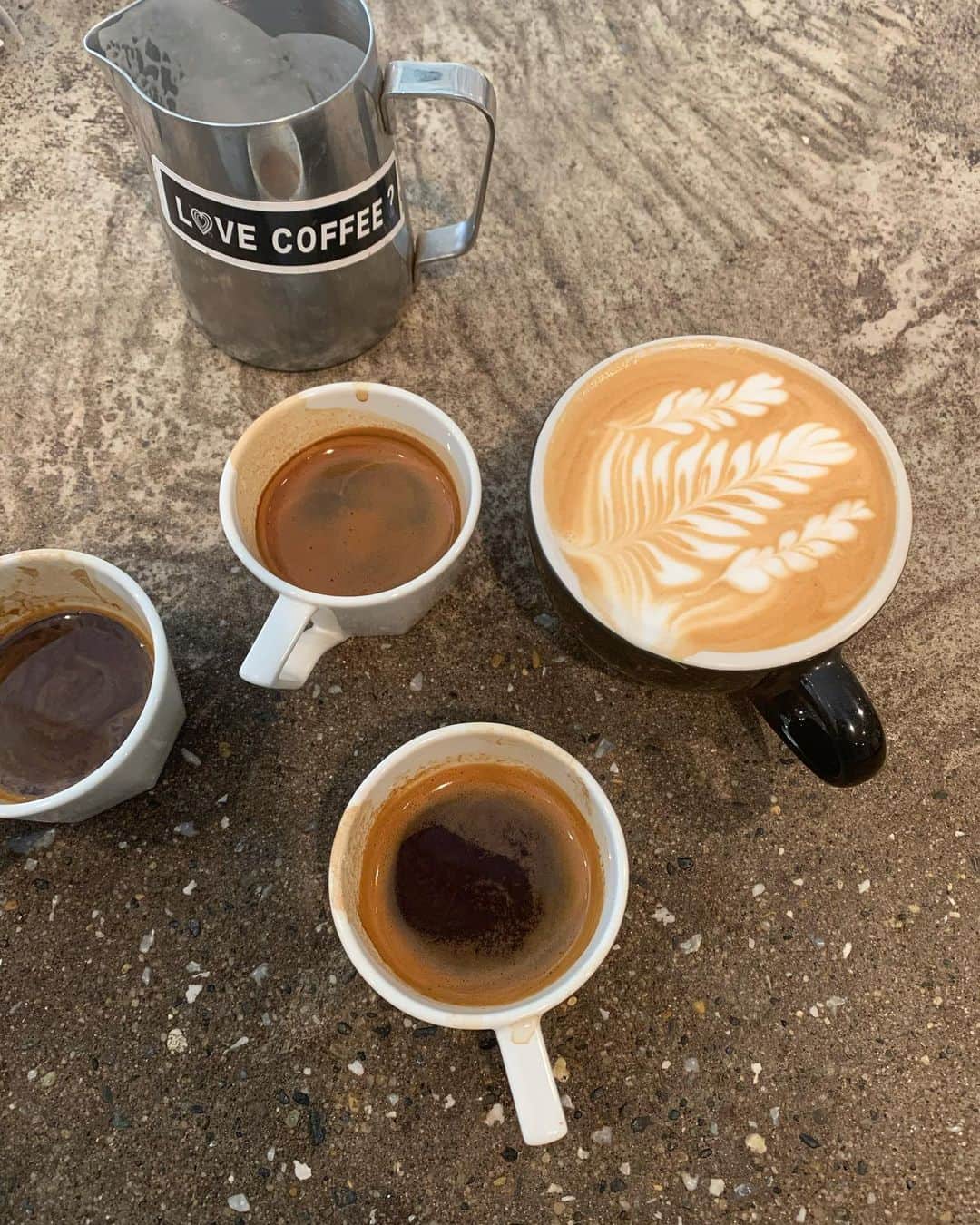 信太美月のグルメインスタ