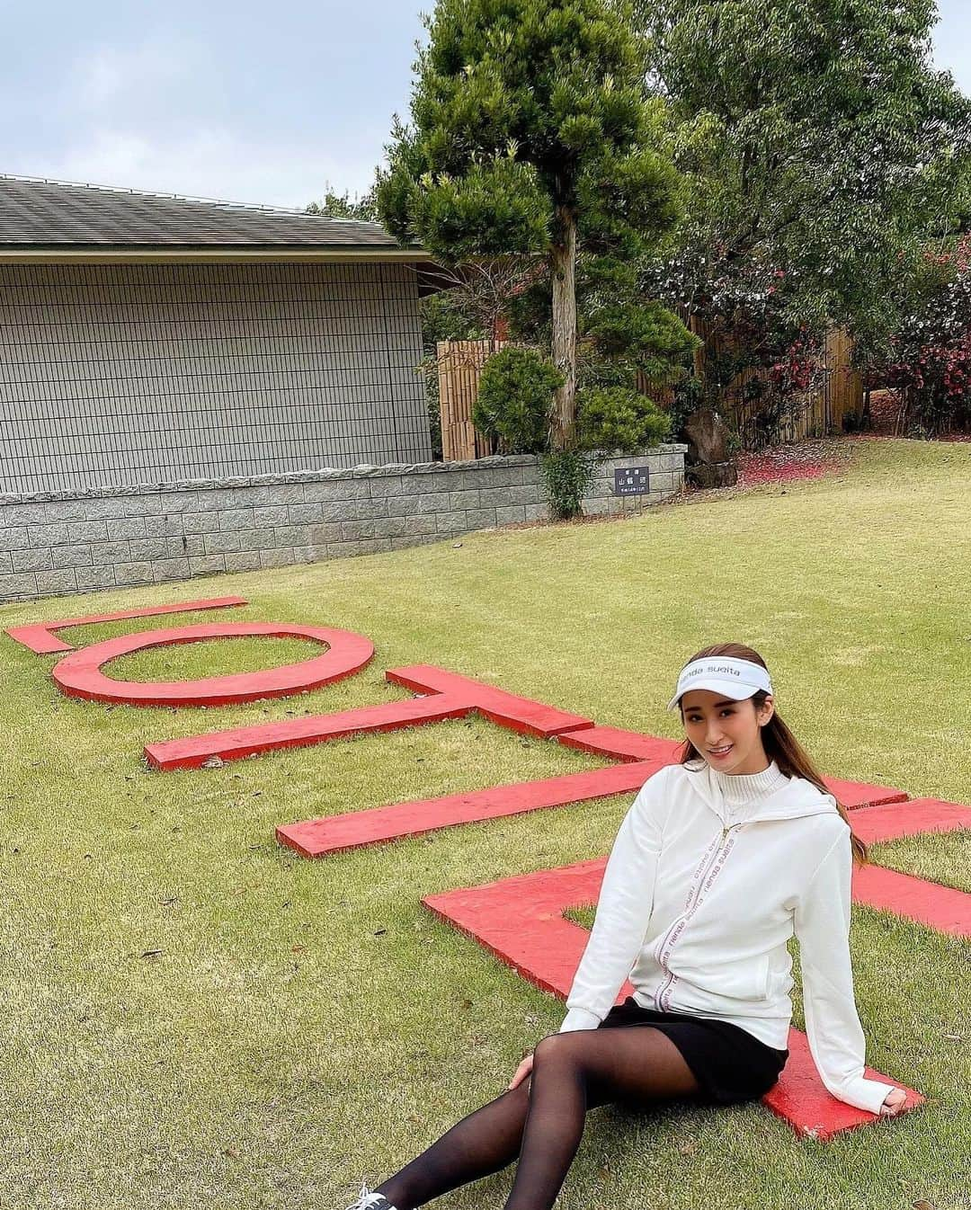 佐藤衣里子さんのインスタグラム写真 - (佐藤衣里子Instagram)「golf  day🏌️‍♀️💓 練習がてら初✨白Tから回ってみたけど難しかったぁ🥺  頑張る🥰❣️  コアラのマーチ可愛かったぁ🥺💓💓🐨  #golf#golfstagram#ゴルフ女子#lotte#korea#ロッテ皆吉台カントリー倶楽部#千葉#コアラのマーチ」11月29日 11時19分 - eriko0625