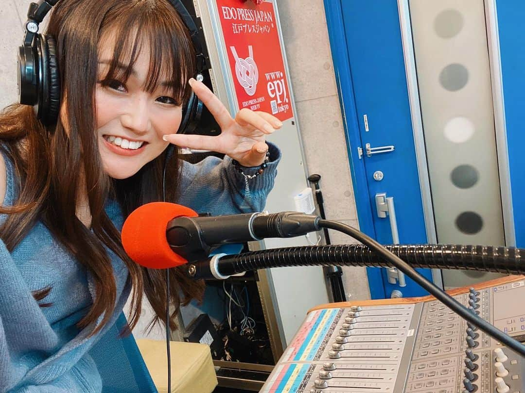 藤田早希さんのインスタグラム写真 - (藤田早希Instagram)「昨日は生放送ありがとうございました😊 達成感と楽しさでいっぱいになった 昨日でした✨. . ☆☆☆☆☆☆☆☆☆☆☆☆☆☆☆. .  Thank you for the live broadcast yesterday 😊  Full of accomplishment and fun  It was yesterday ✨. .  어제 생방송 감사 😊  성취감과 즐거움으로 가득 찬  어제였습니다 ✨. . ☆☆☆☆☆☆☆☆☆☆☆☆☆☆☆. . . .  #ラジオ #ラジオパーソナリティー #radio #radiopersonality #라디오 #라디오스타 . . . .」11月29日 12時13分 - sakifujita