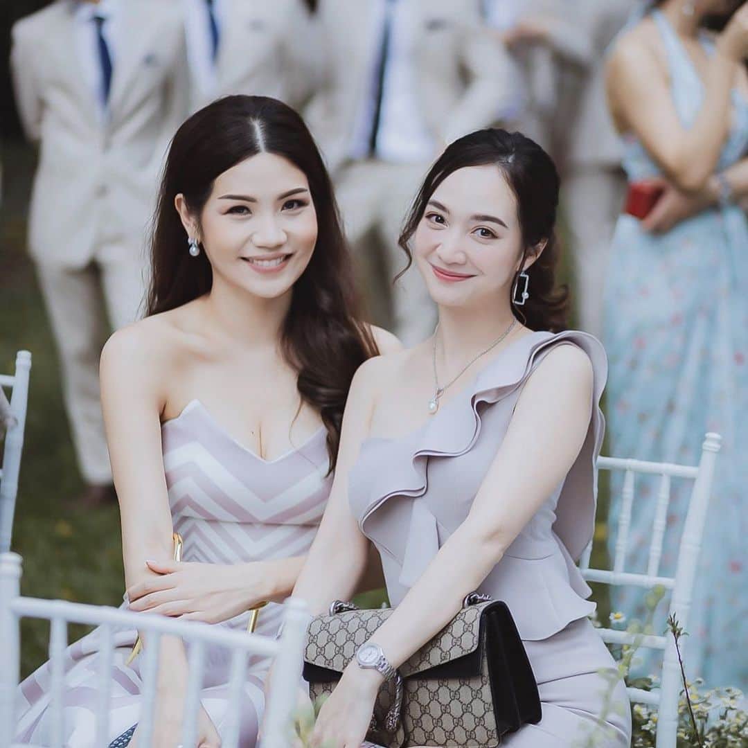 のインスタグラム：「พี่สาวคนสวย👱🏻‍♀️✨😍」