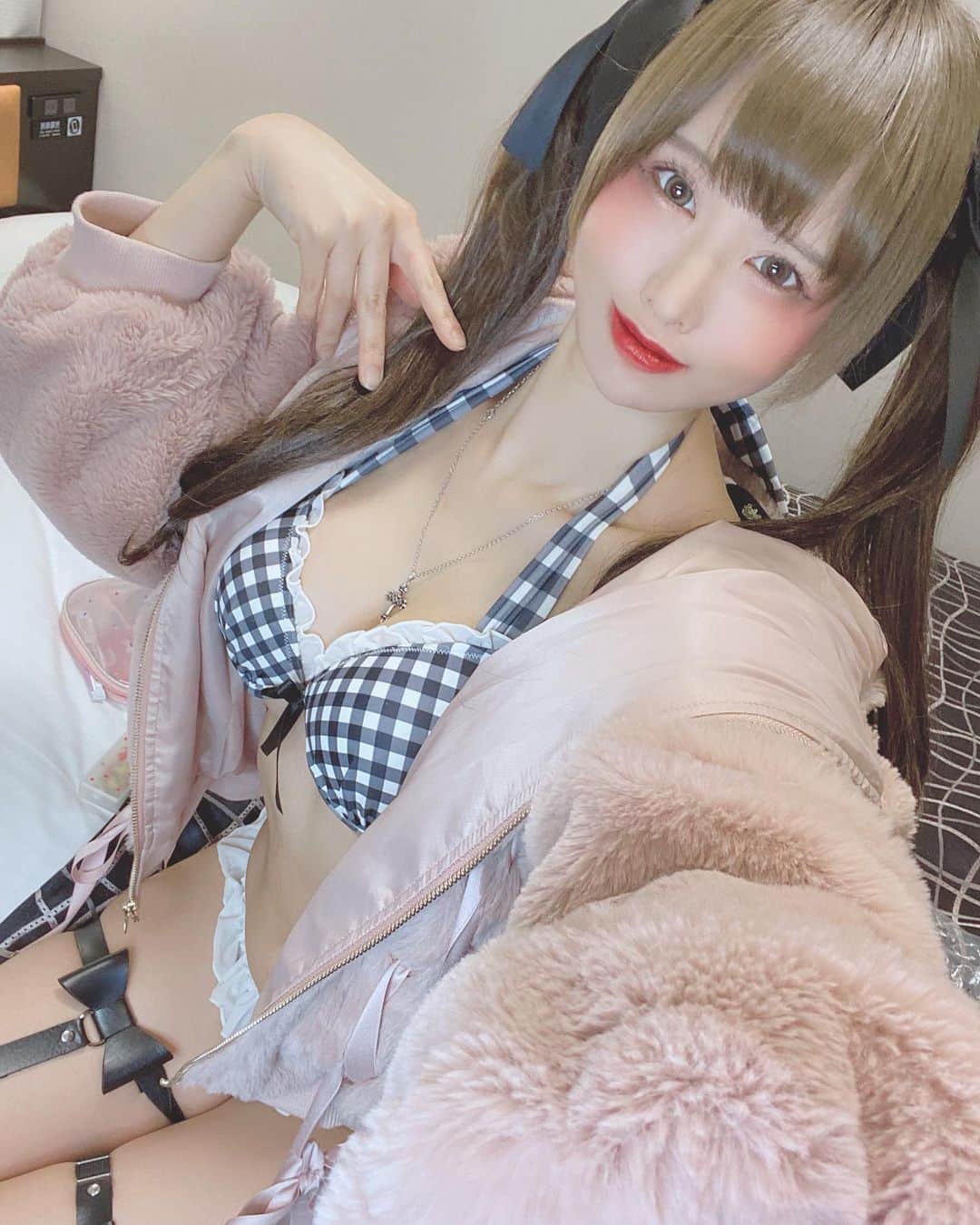 ゆかにゅんさんのインスタグラム写真 - (ゆかにゅんInstagram)「#Japanesekawaii #ビキニ女子 #アイドル #Japaneseidol #selfie #ツインテール女子 #自撮り女子 #ツインテール #japanesemodel #photograph #picture #portrait #tokyo #instagood #tokyofashion #snap #model #gallery #コスプレ #コスプレイヤー #cosplay #cosplayers #ポートレート女子 #東京カメラ部 #太もも #japan_of_insta #Japanesegirl #followme」11月29日 13時21分 - yuka_neko_nyun