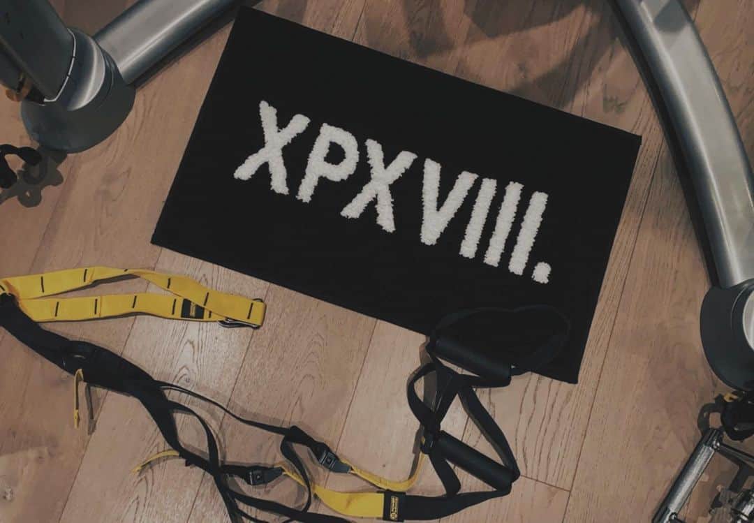 チャウ・パッホウさんのインスタグラム写真 - (チャウ・パッホウInstagram)「⬛️⬛️⬛️ @xpxviii」11月29日 19時46分 - punkhippie
