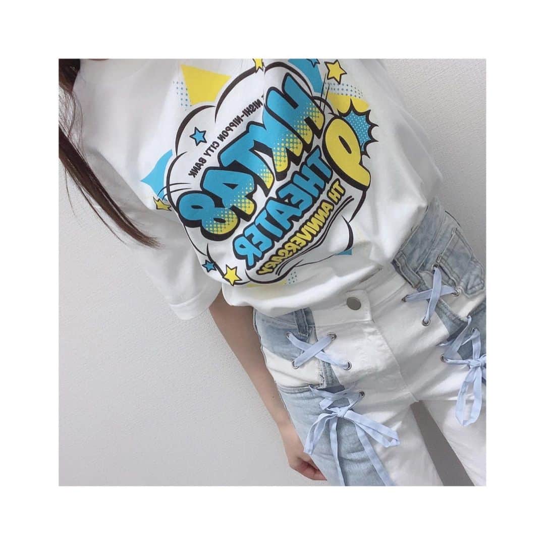 栗山梨奈さんのインスタグラム写真 - (栗山梨奈Instagram)「かわいいTシャツ」11月29日 14時58分 - krn_hkt48
