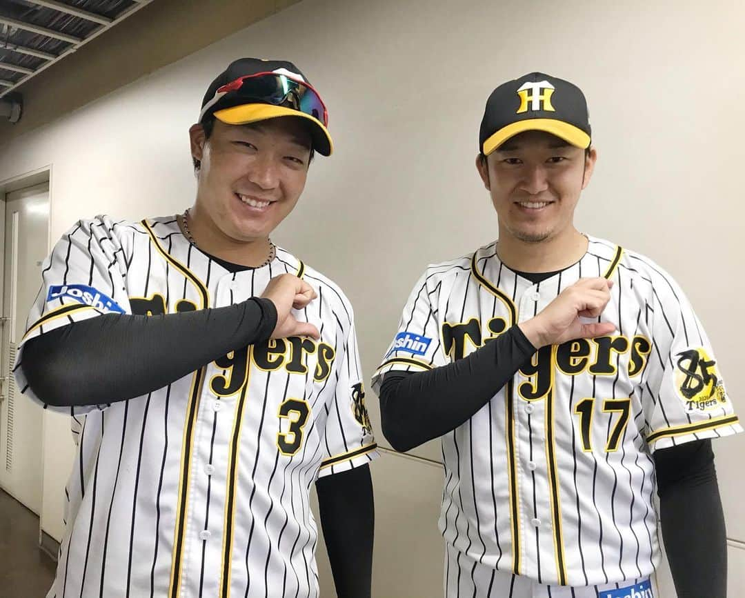 阪神タイガースさんのインスタグラム写真 - (阪神タイガースInstagram)「来季のキャプテンに大山選手、投手キャプテンに岩貞投手が就任しました！ #大山悠輔 選手 #岩貞祐太 選手 #キャプテン #2021年 #cマーク #阪神タイガース」11月29日 15時20分 - hanshintigers_official