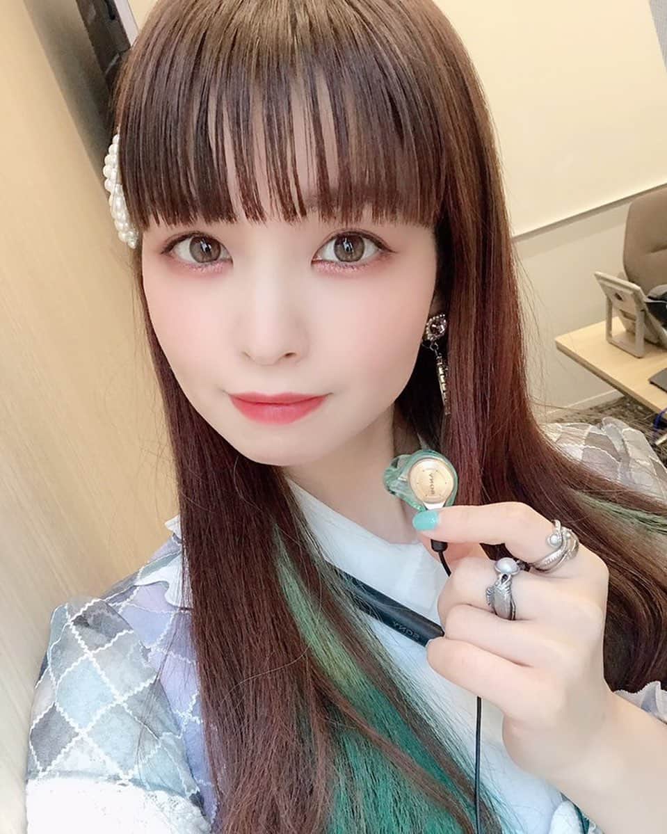 春奈るなのインスタグラム：「Just earのトークイベント楽しかった〜🥰💜💜💜 やっぱりるな充に会うと元気が188436189431倍になる〜！！！！！ 来てくれたみんな、そしてYouTubeから参加してくれたみんな、本当にありがとうございました🥰💜💜💜  #justear  #ソニーストア  #ソニーストア名古屋」