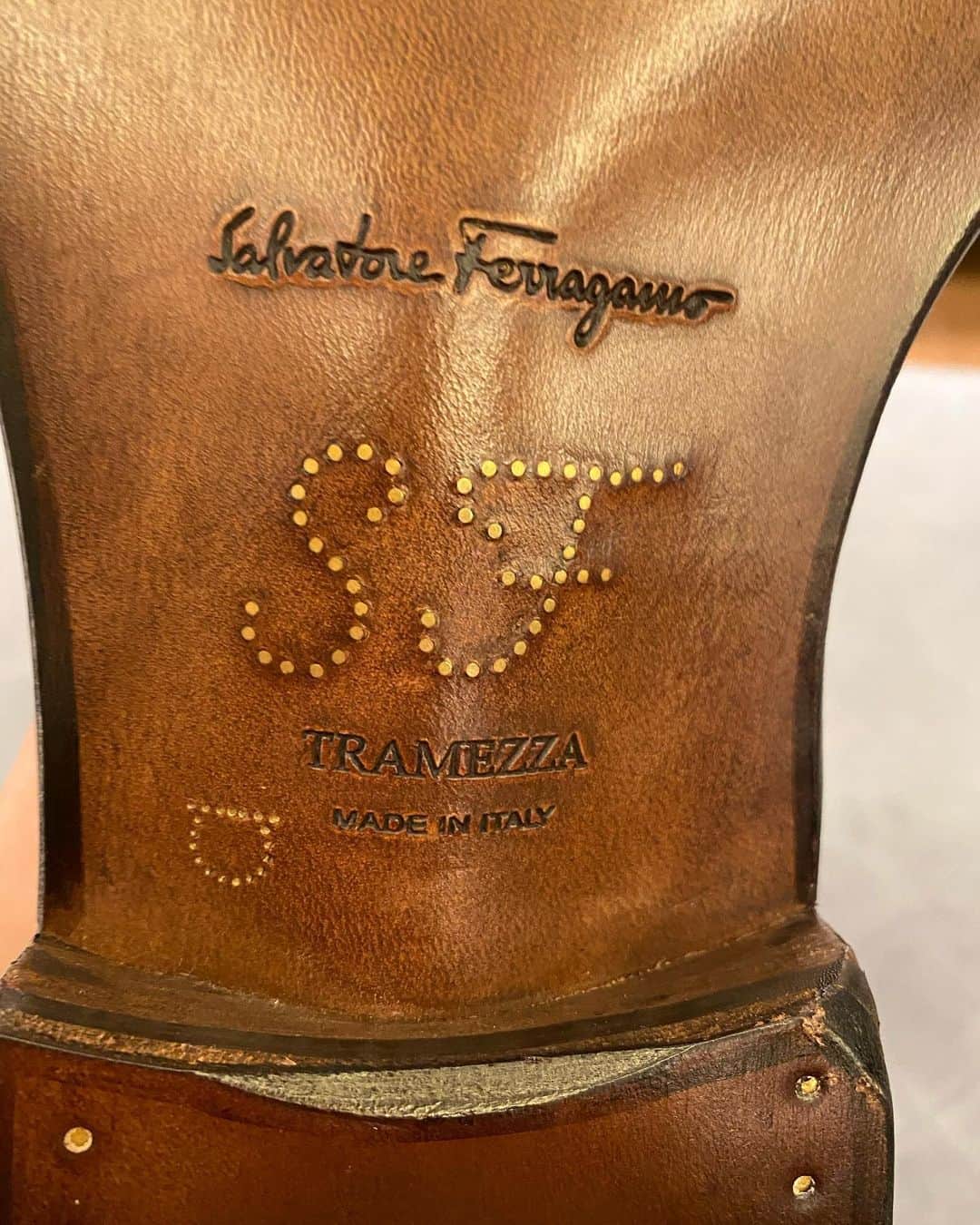 パンツェッタ・ジローラモさんのインスタグラム写真 - (パンツェッタ・ジローラモInstagram)「Today #tramezza #ferragamo #madetoorder #ferragamoshoes #ginza #super #viva #madeitaly #history #fashion #ferruccioferragamo #theking #amazing #iloveyou #」11月29日 15時57分 - girolamo.me