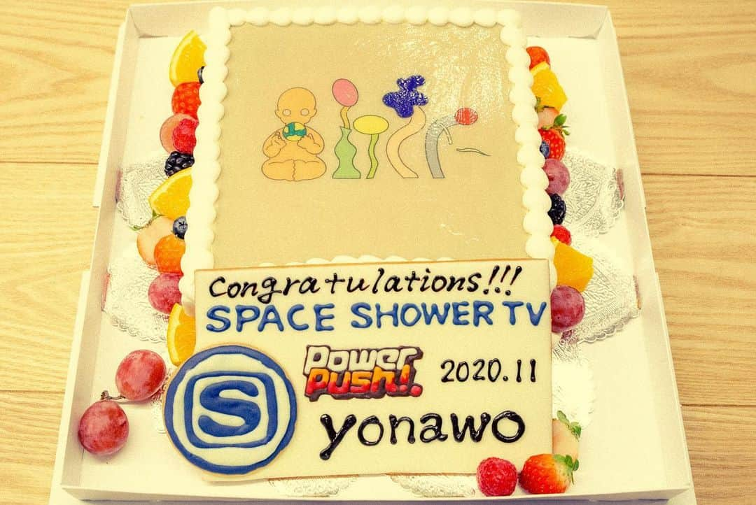 SPACE SHOWER TVさんのインスタグラム写真 - (SPACE SHOWER TVInstagram)「11月度POWER PUSH🎉﻿ 💿yonawo /「rendez-vous」﻿ ﻿ 昨年11月にメジャーデビューを果たし今年の4月に初の全国流通盤『LOBSTER』をリリース、さらに10月にはBOOM BOOM BOOMの「STARTERS MATCH from BBB」では2位に輝くなど、リスナーを拡大してきたyonawo！﻿ ﻿ そんな彼らがリリースしたフルアルバム『明日は当然来ないでしょ』は「ネオソウル」に止まらない、幅広い音楽性を開花した作品に✨﻿ 今回パワープレイ曲として同アルバムから選出された「rendez-vous」やアルバム、音楽観についてたっぷりインタビューしました✍️﻿ ﻿ interview✍️﻿ ▶︎sstv.jp/pp_yonawo﻿ ﻿ 📸小杉歩(@ayumu10.18)﻿ ﻿ ﻿ #スペシャ﻿ #POWERPUSH﻿ #yonawo」11月29日 16時11分 - spaceshower