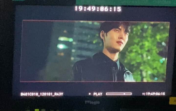 イ・ミンホのインスタグラム：「진짜로 세상에 역병이 돌아요...😞 모두들 조심하세요..!」