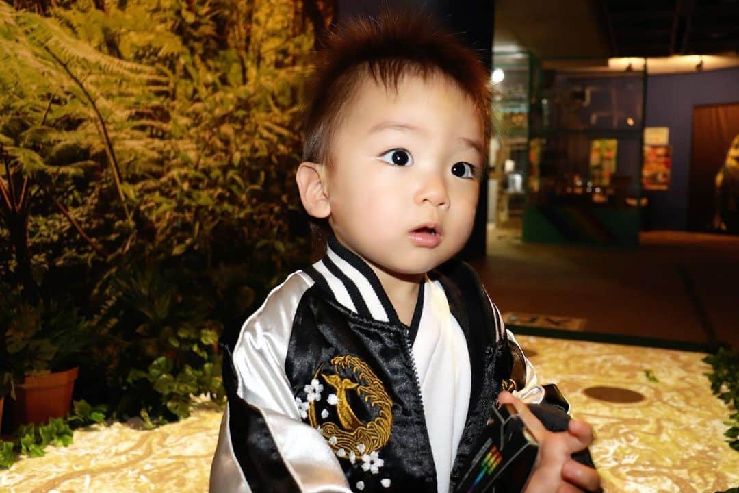 Momoeのインスタグラム：「#happy #家事 #育児 #family #家族 #boy #smile #男の子 #息子 #code #love #lucky #kids #子供 #thankyou #宝物 #ベビー #fashion #follow #心 #縁 #パパ #ママ #家族写真 #男の子ママ #赤ちゃん」