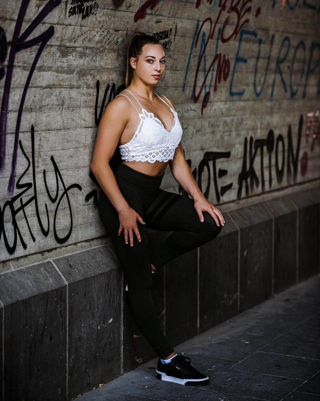 Carina Kröllさんのインスタグラム写真 - (Carina KröllInstagram)「. 𝚝𝚊𝚔𝚎 𝚒𝚝 𝚜𝚕𝚘𝚠 🤍 . . . #shooting#style#fitness#goals#sport#performance#passion#gymnasticsshoutouts#inspiration#inspo#styleinspo#gymnast#gymnastics#cologe#0711#stuttgart#girl#germany#fitfamgermany#nationalteam#teamd#carryslife#carinakroell」11月29日 17時33分 - carinakroell