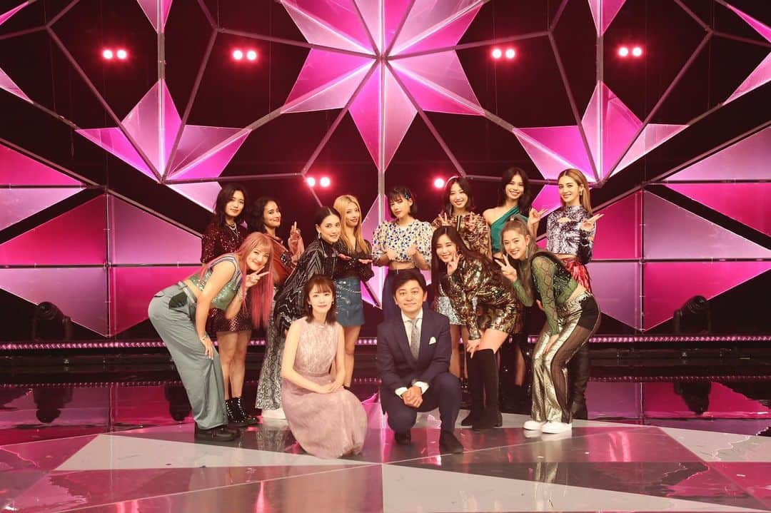 E-girlsさんのインスタグラム写真 - (E-girlsInstagram)「💖  E-girls Special LIVE & TALK Show ﻿ ■Hulu﻿ アーカイブ視聴期間：〜12/2(水)15:59﻿ ﻿ ■BARON STREAM﻿ アーカイブ視聴期間：〜12/1(火)23:59﻿ ﻿ 💁‍♀️詳しくは E.G.family mobileをチェック  https://m.egfamily-m.jp/news/detail?news_id=31103」11月29日 17時45分 - e_girls_official_