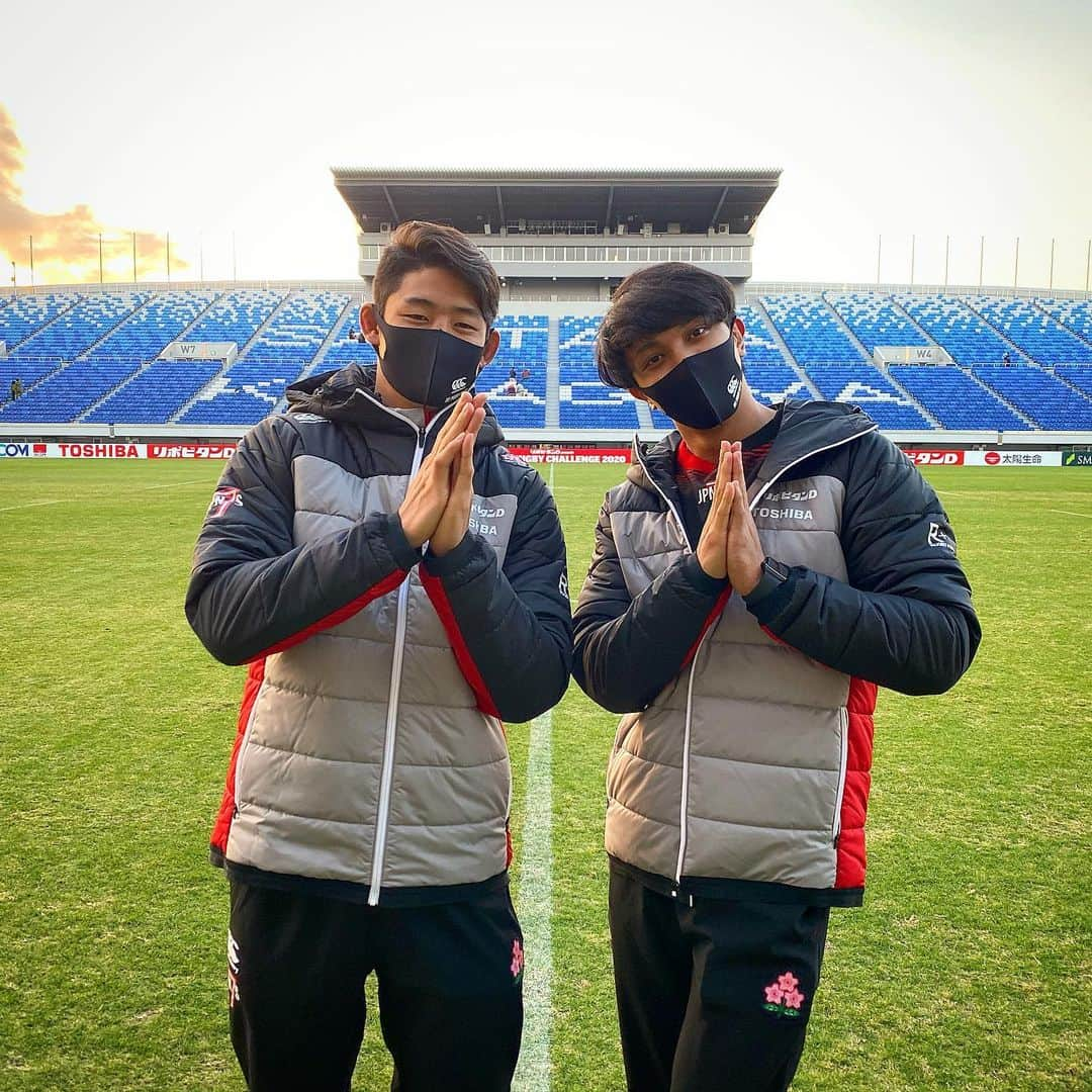 藤田慶和さんのインスタグラム写真 - (藤田慶和Instagram)「JAPAN RUGBY CHALLENGE 2020🇯🇵 日本のファンの方々にセブンズを見て頂けて、嬉しい限りです✨ 今日がセブンズ日本代表デビューの知也とYouTubeでもお馴染みノグと📸 個人的には、プレー出来なくて悔しいですが、また五輪に向けて頑張ります！今後とも応援よろしくお願いします🙏 #セブンズ #日本代表 #sevens #japan #熊谷」11月29日 17時54分 - yoshikazu15