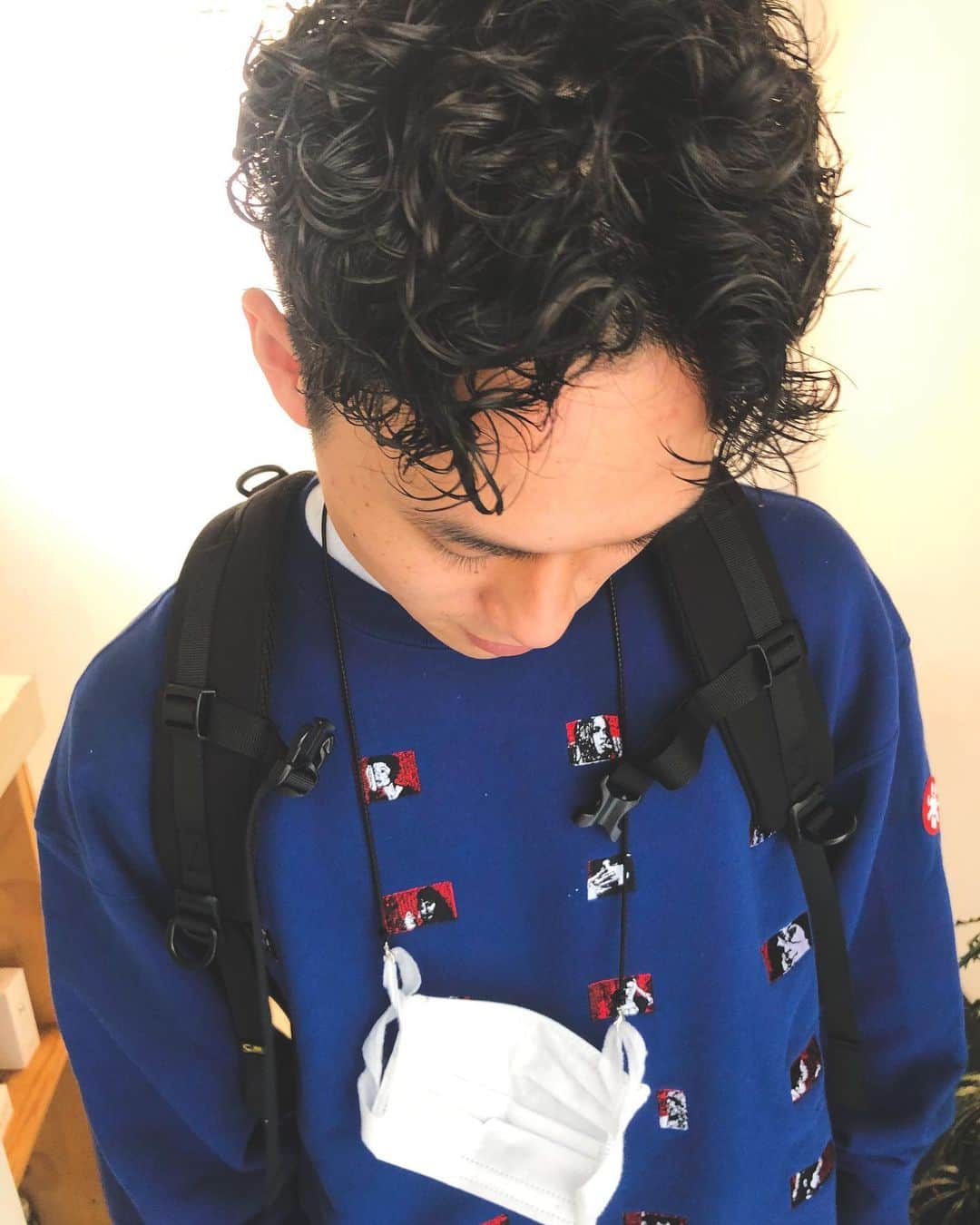 内原達也さんのインスタグラム写真 - (内原達也Instagram)「. . お客様✨ パーマはグリっとかけるのが好きです。 .  #パーマ #パーマ男子 #パーマスタイル #パーマヘア #バーマン」11月29日 17時49分 - tatsuyauchihara
