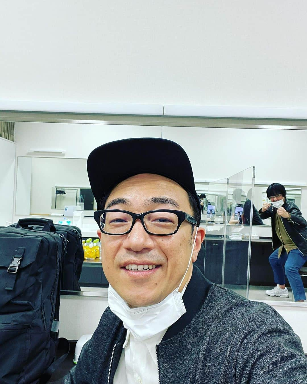 角田晃広さんのインスタグラム写真 - (角田晃広Instagram)「第22回東京03単独公演 『ヤな塩梅』東京追加公演終了！  ありがとうございました！！  #東京03#ヤな塩梅」11月29日 17時59分 - akihiro_kakuta