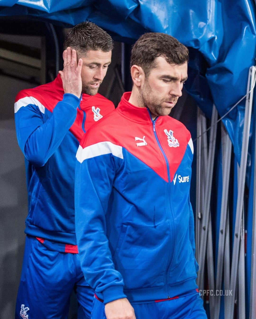 クリスタル・パレスFCさんのインスタグラム写真 - (クリスタル・パレスFCInstagram)「🔥 Tap the photos to get 20% off the brand new Iconic Jackets.  #CPFC #PremierLeague #PL」11月30日 3時30分 - cpfc