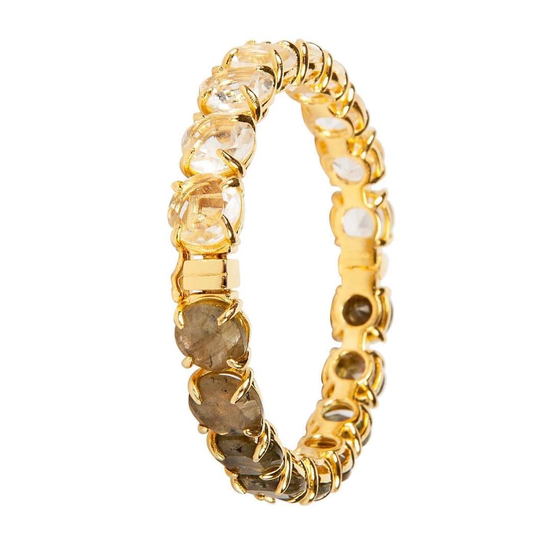 バウンキットさんのインスタグラム写真 - (バウンキットInstagram)「These bi color bangles are an easy  way to make a good impression , either for yourself or for gifting. Customization available. . . . . . . #bracelets #giftideas #semipreciousjewelry #twoinone #customizablejewelry #gold #sterling #handmadejewelry」11月30日 4時49分 - bounkitnyc