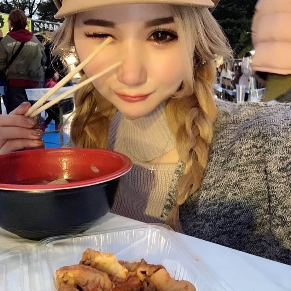 のインスタグラム：「日比谷公園で鍋フェスしてた🥰 refresh🌞🌱 好きなの、こういうの🤣 . 開催情報あったらおしえてね🧡笑 . #鍋フェスティバル#日比谷公園#イベント #キャバ嬢#キャバクラ#歌舞伎町#渋谷#池袋#新宿 #北新地#ミナミ#水商売#東京#名古屋#錦#錦3#中洲 #すすきの#六本木#銀座#港区#ホスト#かわいい#ギャル #水商売#いいね#いいね返し#l4l#fashion#follow#followme」