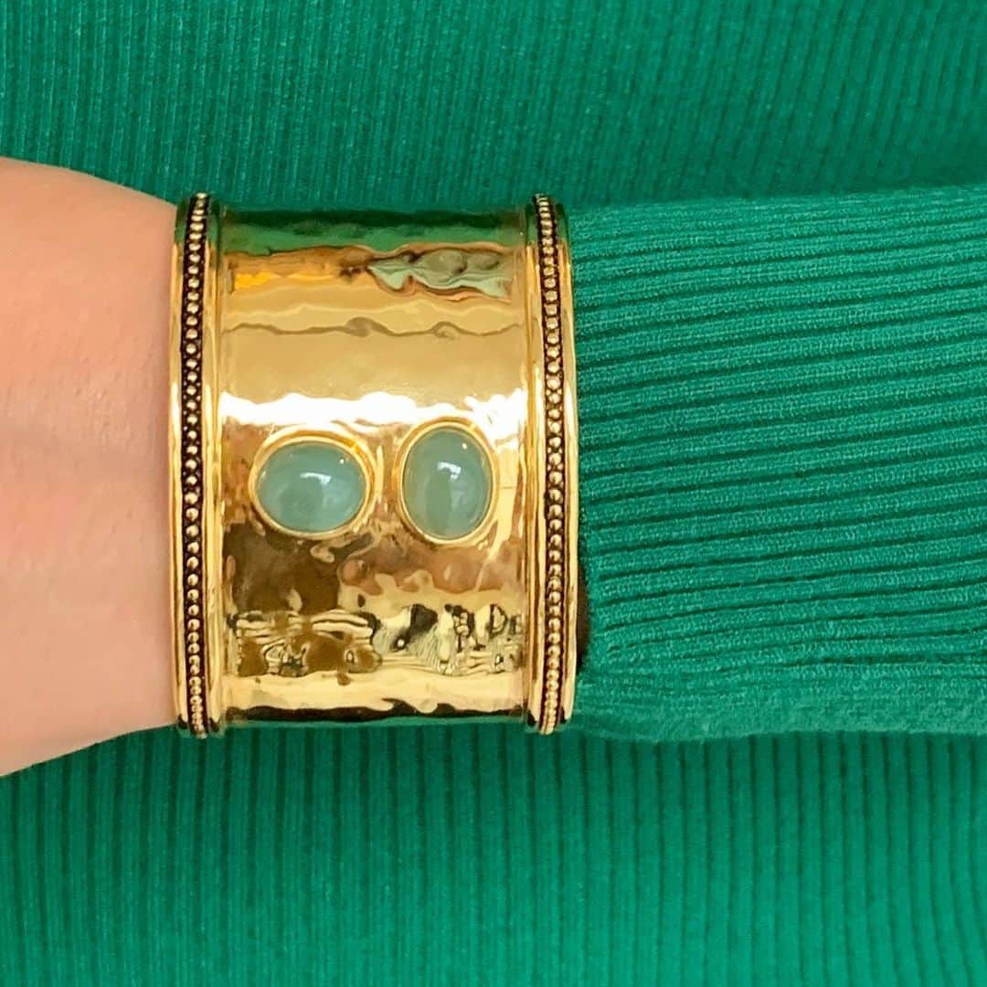 オーレリービダマンのインスタグラム：「Think green ! #kea #aureliebidermann」