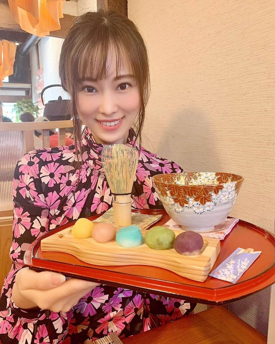 青山智美のインスタグラム