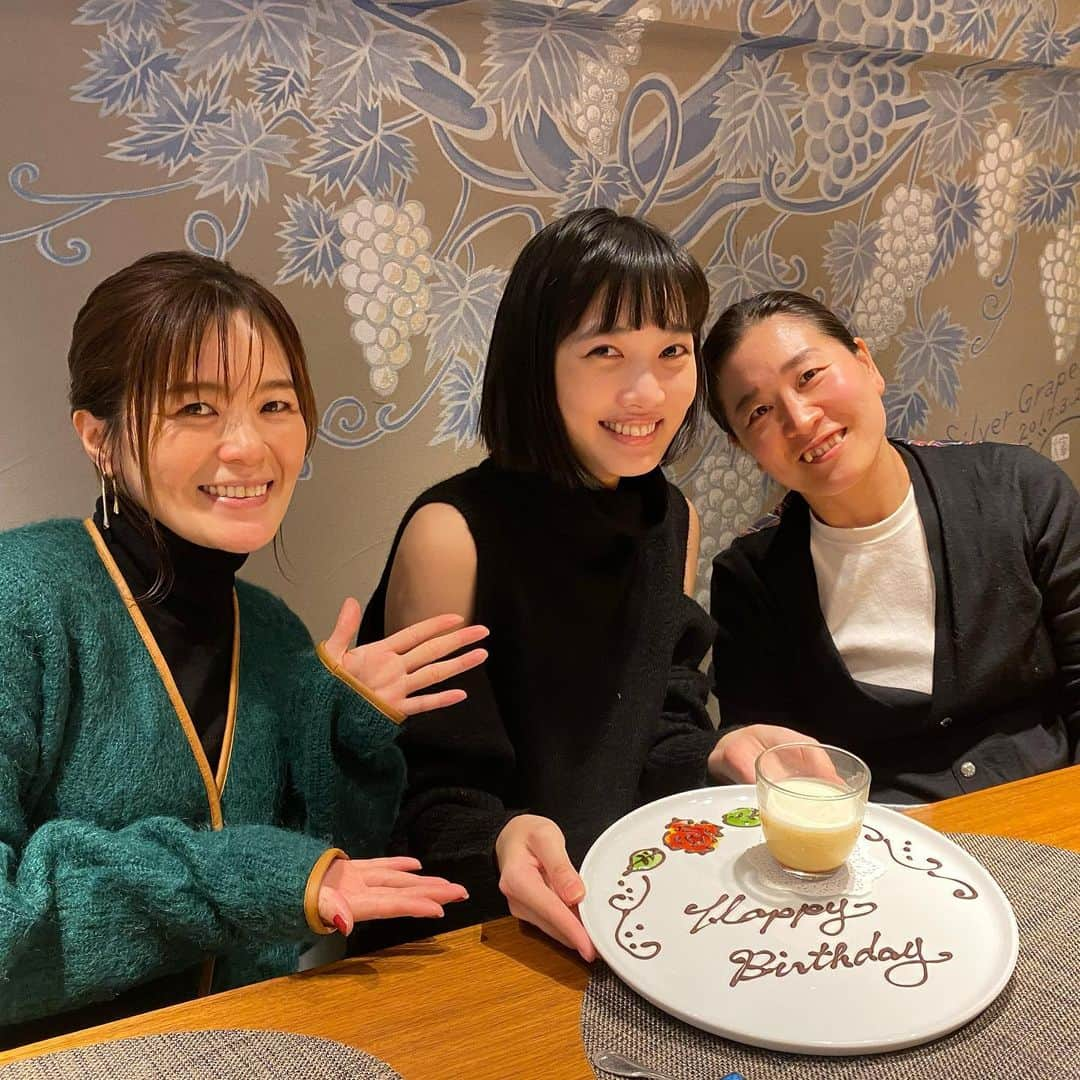 林田岬優さんのインスタグラム写真 - (林田岬優Instagram)「癒された〜会うと元気になるふたり🥰 #ありがとう」11月29日 20時42分 - miyu_hayashida