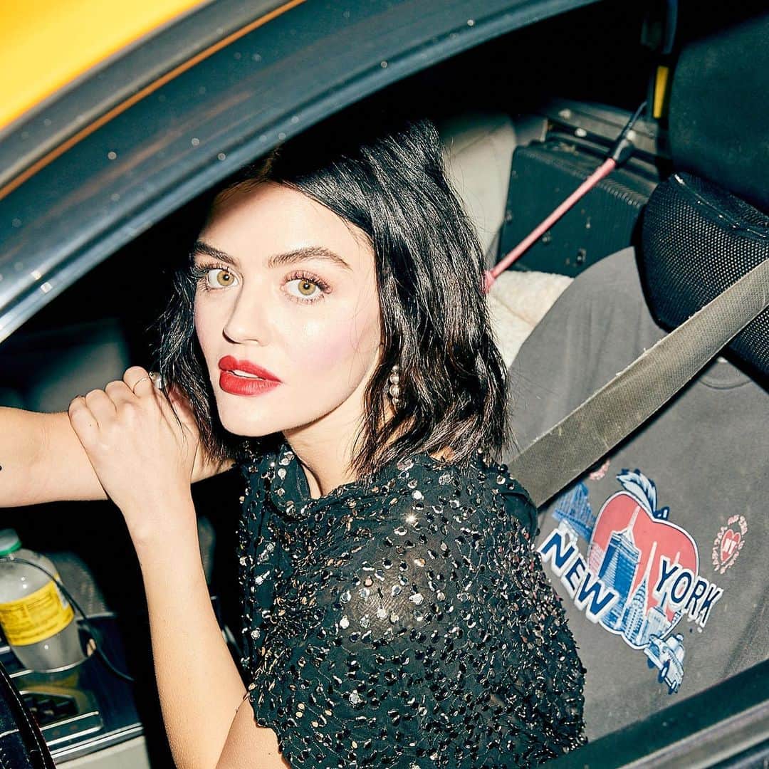 ルーシー・ヘイルのインスタグラム：「🚕 @wattsupphoto」