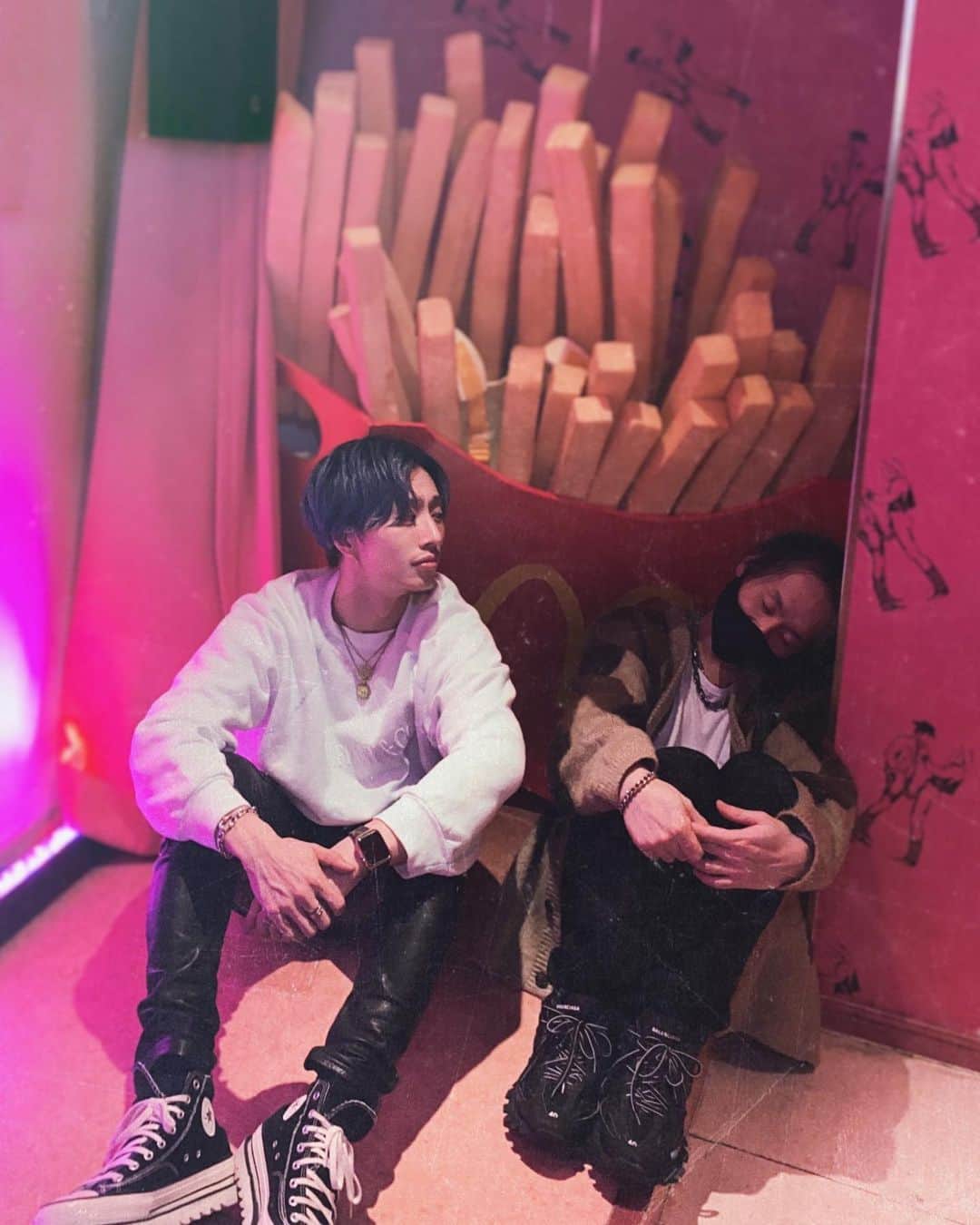 DJ FUMIのインスタグラム：「深夜3時のおっさん  #限界」
