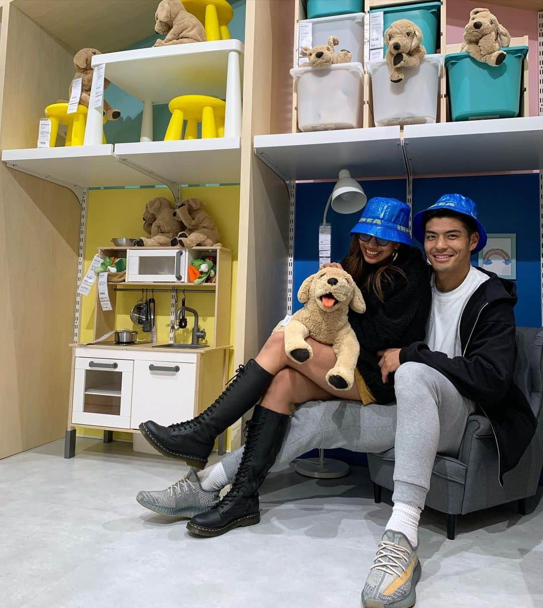 Megha Shrestha さんのインスタグラム写真 - (Megha Shrestha Instagram)「#IKEA渋谷店　NEW OPEN  みんなでお邪魔してきました〜✨  @ailline_1377 thank you so much for inviting us 🎄🎁  買い物が楽しみでしかたないね✨ #ikeajapan #ikeashibuya #welocome #shopping #ikeadog #ikeashark」11月29日 21時10分 - happy_story_14