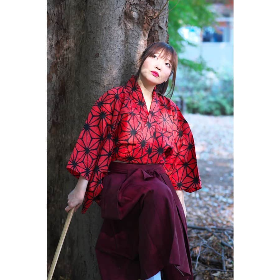 碧波彩のインスタグラム：「#photography #Instagram #japanesegirl #photo #model #portrait #portrait_jpn #photogenic_jp #japaneseculture #swordfight #actor #actress  #ポートレート　　#写真  #被写体　#撮影　 ＃武将　#japanesesamurai #殺陣ガール　#鎧　#甲冑　#殺陣　#刀　#侍　#竹林」