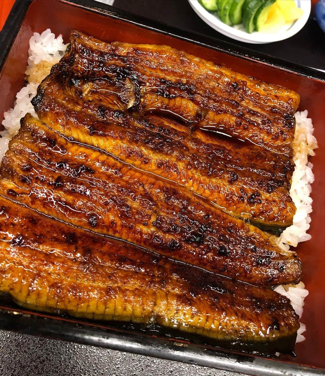 中野みやびのインスタグラム：「うなぎぐらむ  #鰻 #うなぎ #うな重 #美味しい #最高 #very #good #魚 #fish #高級 #美味しい #絶品 #gourmet #中野みやび #中野 #みやび」